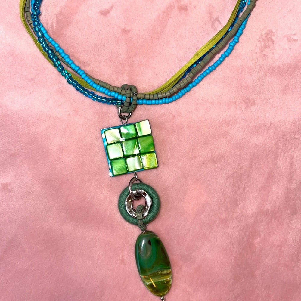 💎 Treska Beaded necklace💎